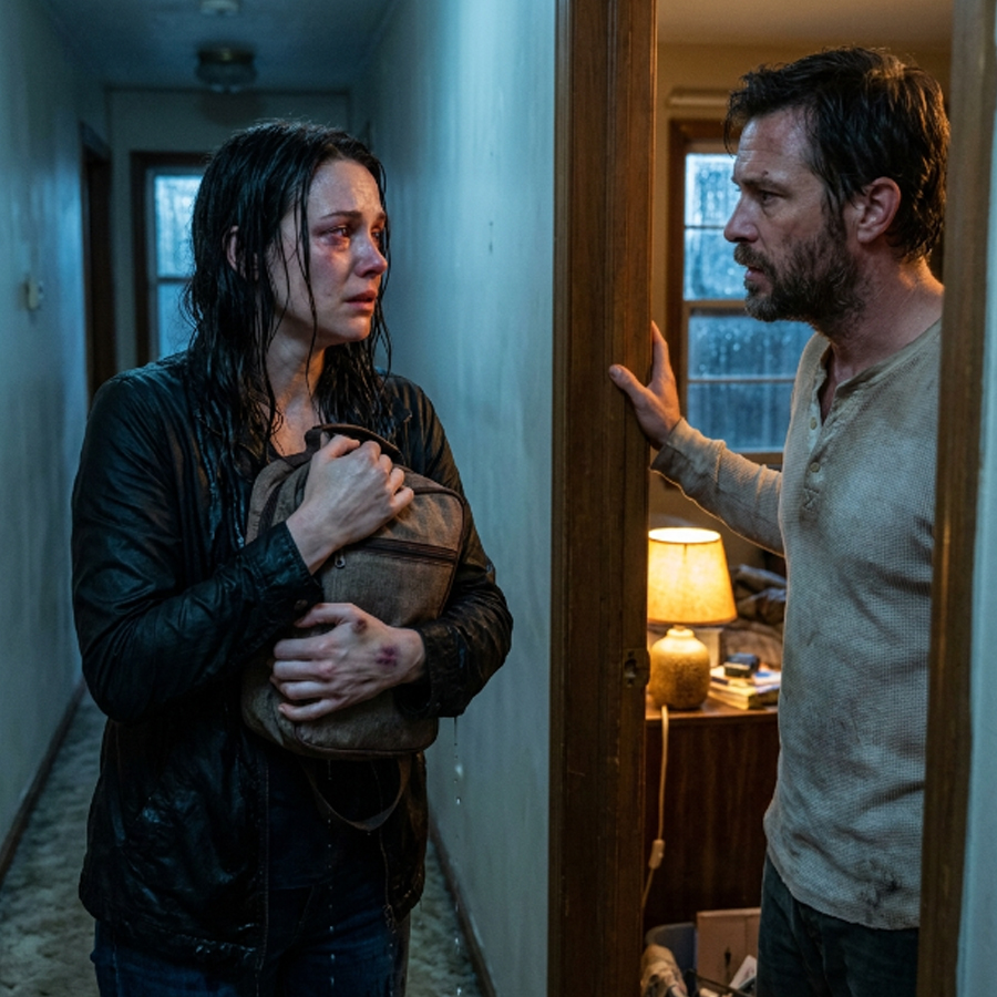 THE KNOCK THAT BROUGHT TWO BROKEN HEARTS BACK TO LIFE